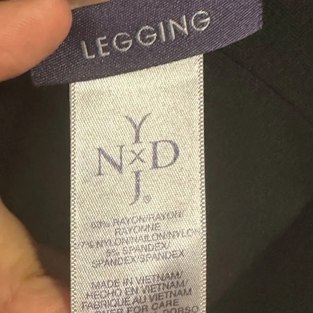 NYDJ Black Leggings Size 8 - Picture 4 of 5